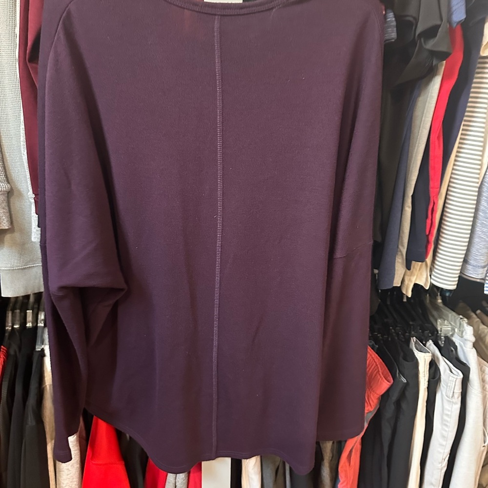 Karen Kane sweater. Size Large. Runs large. - Picture 3 of 3